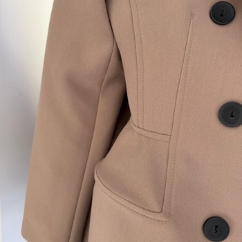 EMO LUX kolekcijas žakete