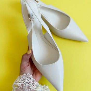 Kurpes ar mazu papēdīti BE-753