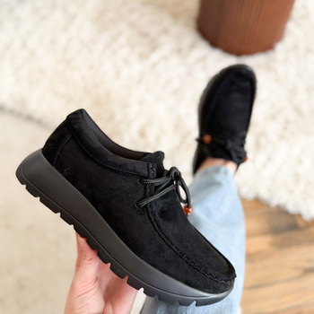 Mokasīni ar šņorītēm 6889