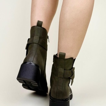 Puszābaki uz papēdi 6094