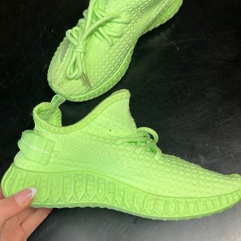 Slip-on šņorējamas kedas